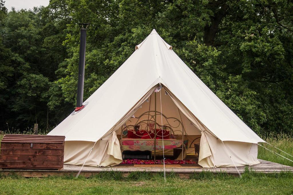 Готель Camp Katur Glamping Carthorpe Екстер'єр фото